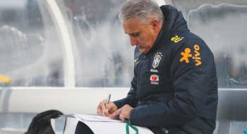 Comissão técnica da Seleção pratica aulas sobre a Rússia